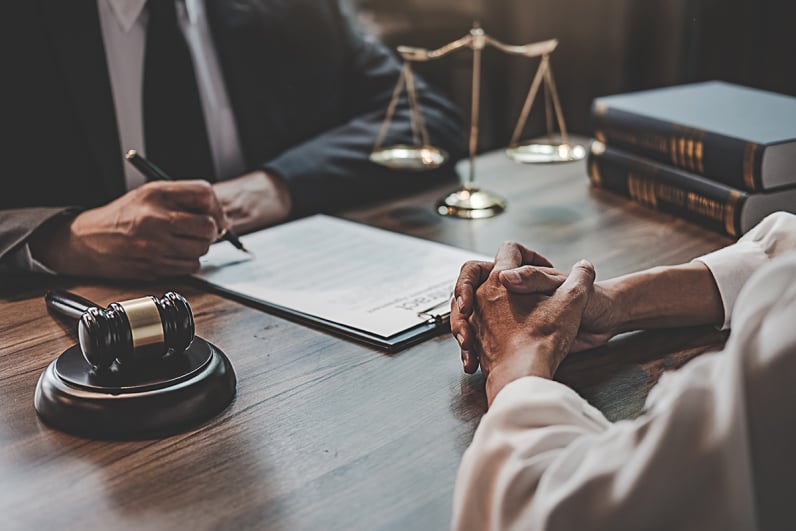 retail leasing lawyers